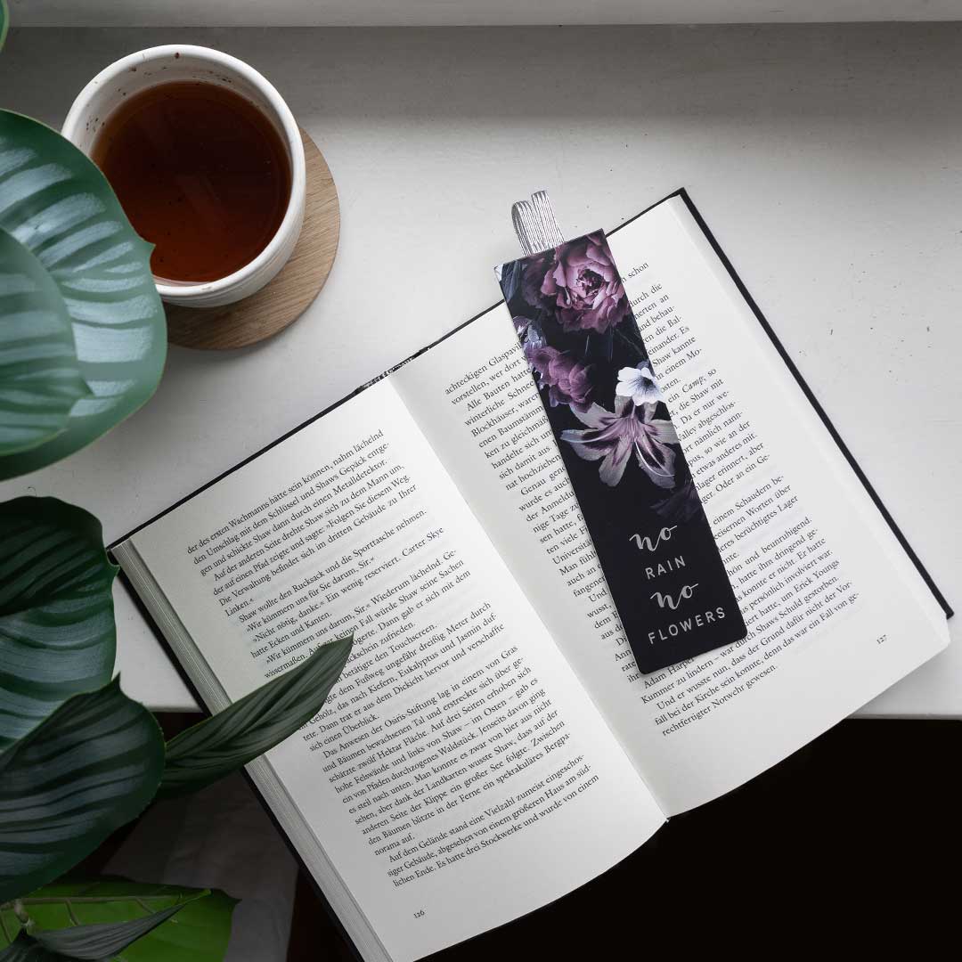 Bookmark with Band Flowers