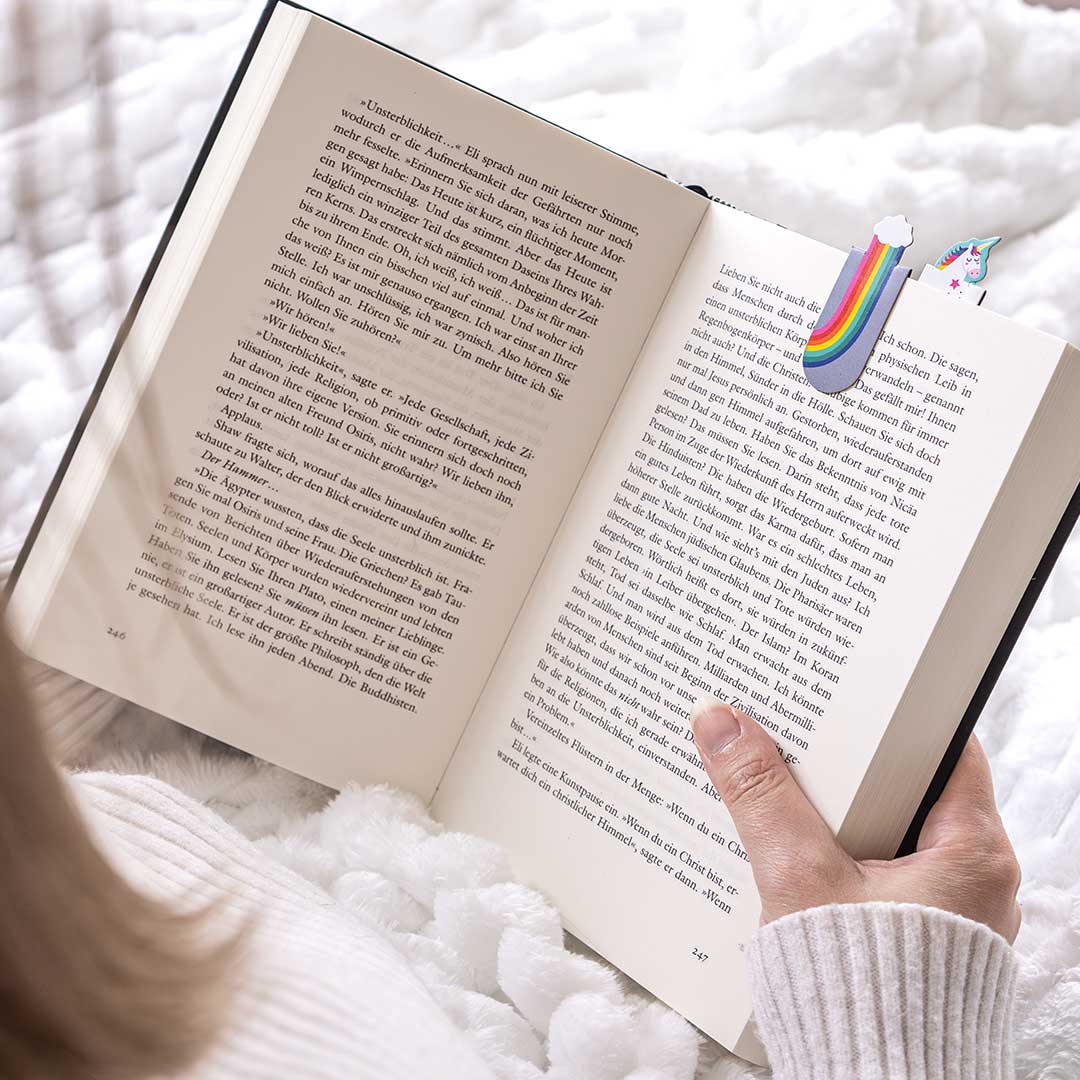 It's Magic Unicorn Magnetic bookmark