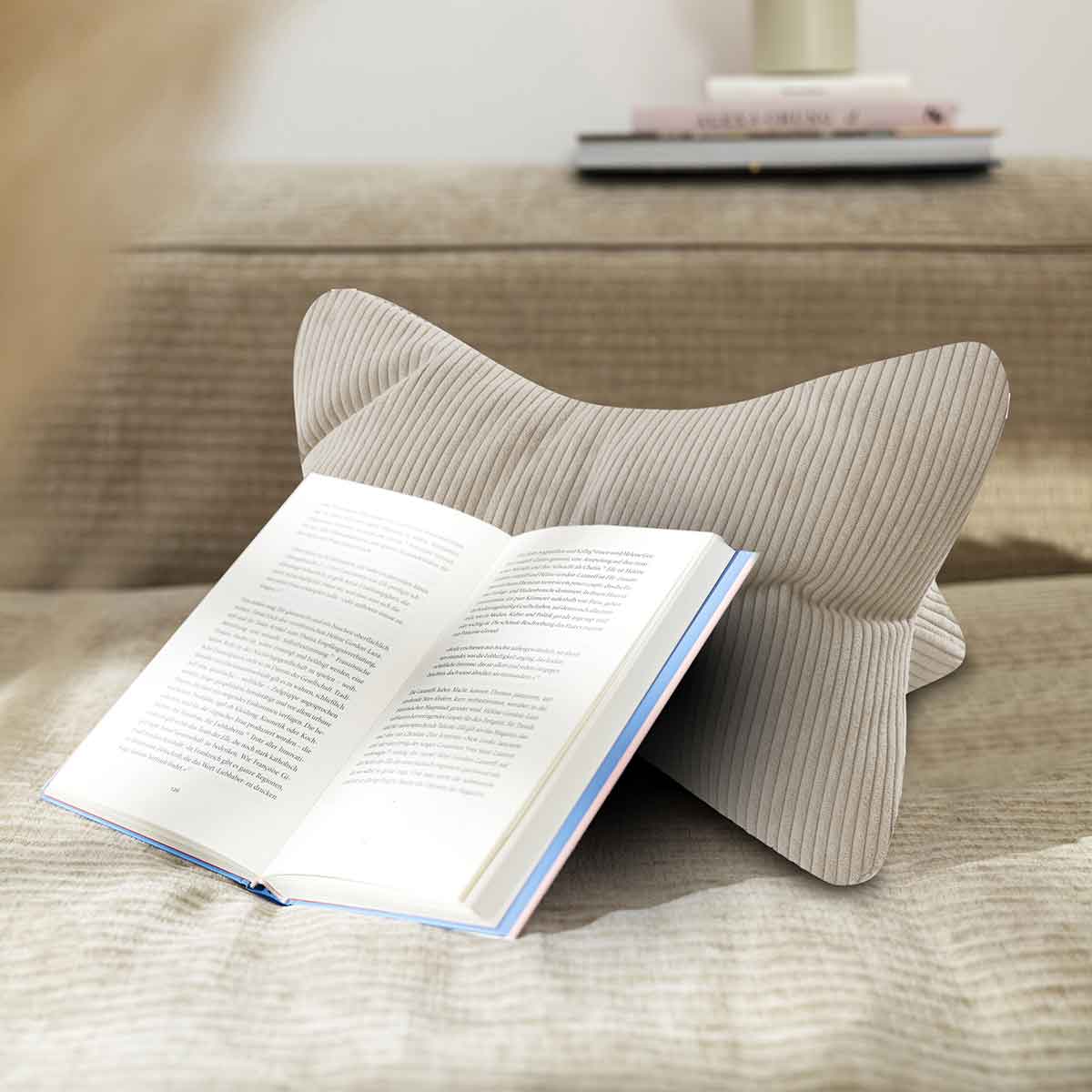 Leseknochen Inga in Cord-Optik - Gelb - Bookiepad, reading, cozy, Lesekissen, Couch, Sofa, Knochen